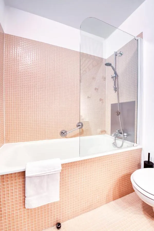 Aparthotel Cowool Grenoble 0*,